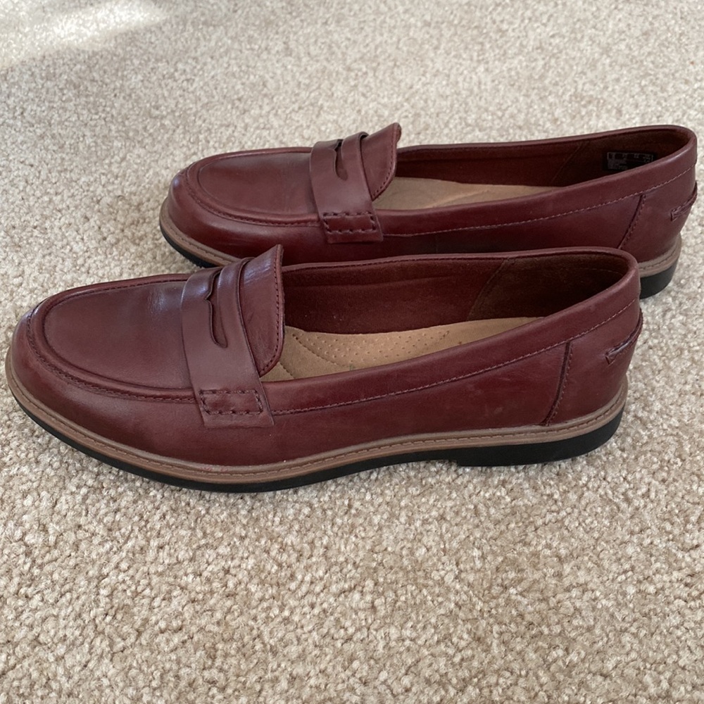 Clarks Burgundy Loafers - Picture 2 of 7